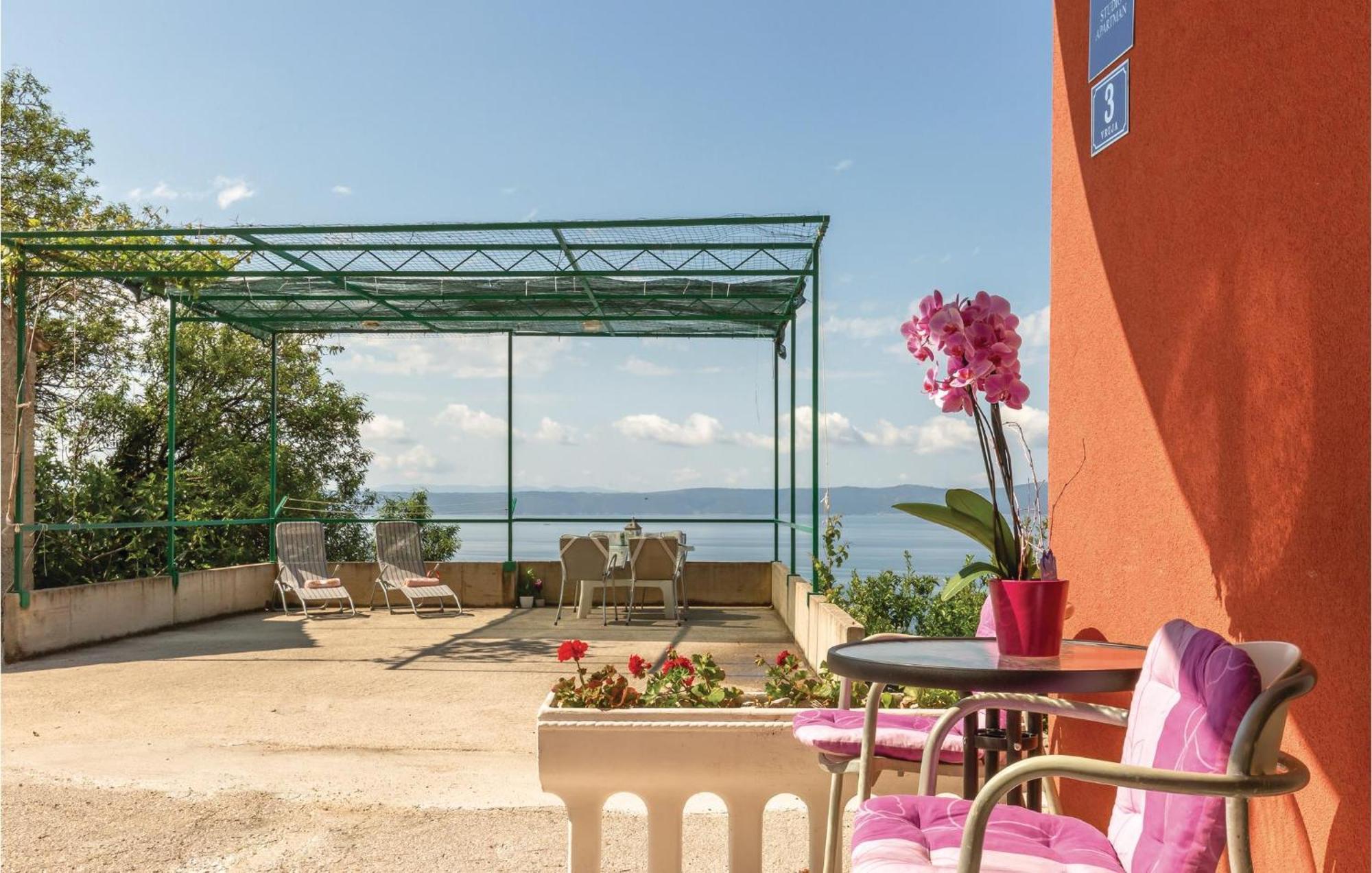 Awesome Home In Podgora With Kitchen Exterior photo