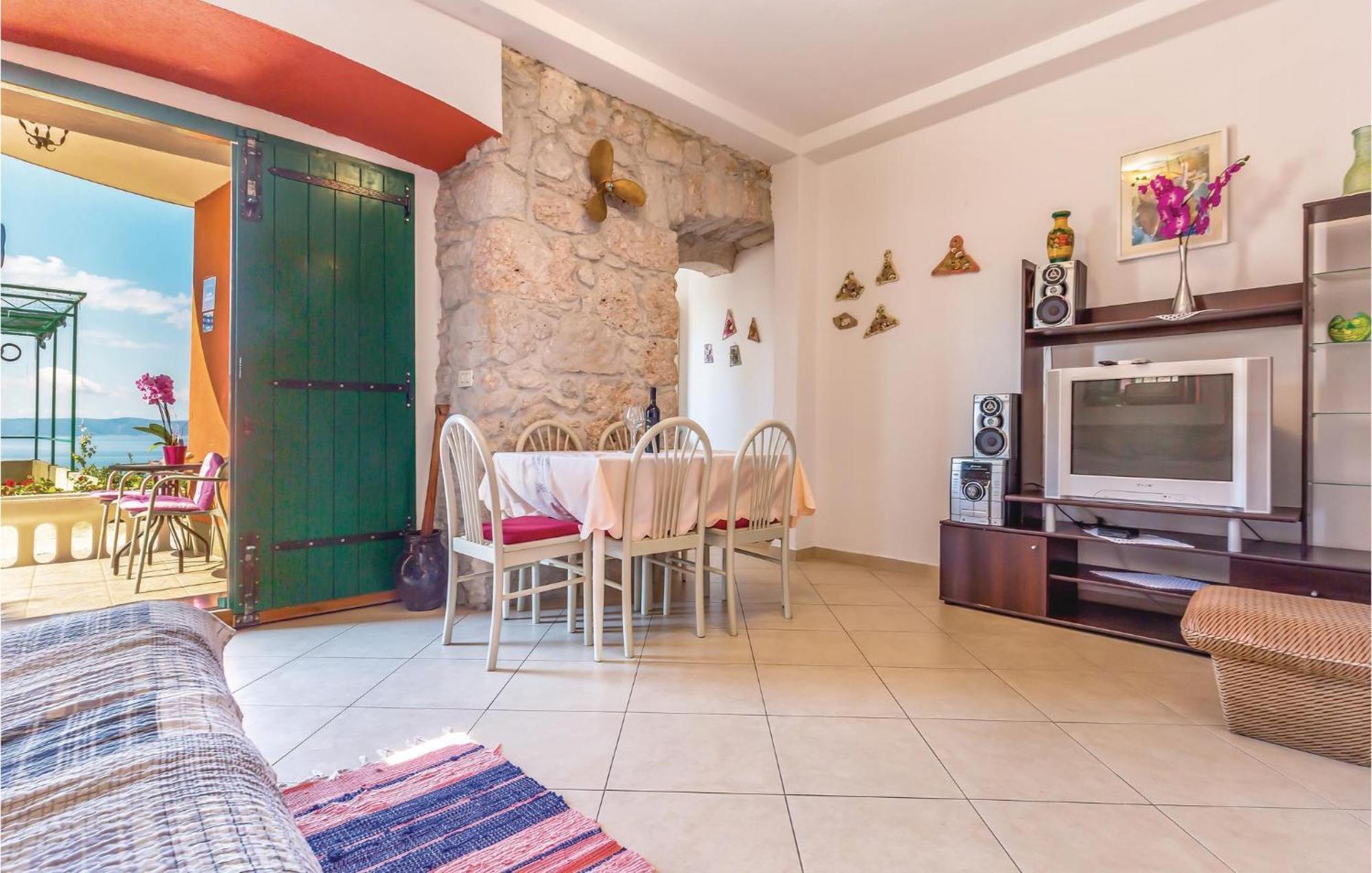 Awesome Home In Podgora With Kitchen Exterior photo